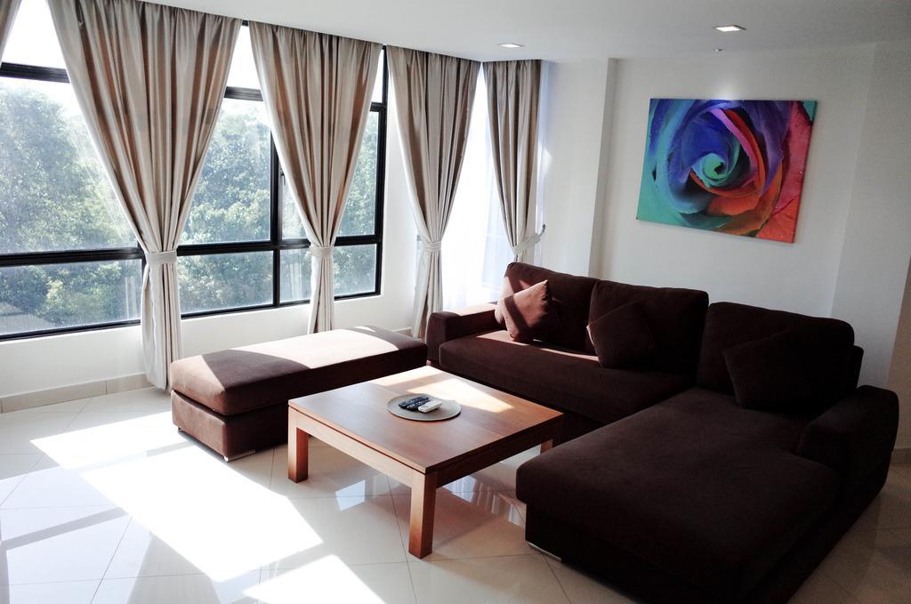 Holiday Homes At Samsuria Resort Kampung Sungai Ular Luaran gambar