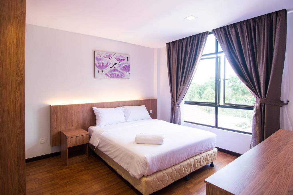 Holiday Homes At Samsuria Resort Kampung Sungai Ular Luaran gambar