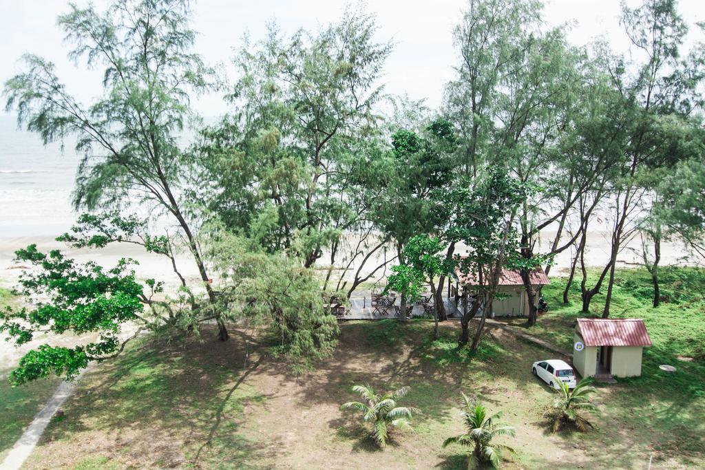 Holiday Homes At Samsuria Resort Kampung Sungai Ular Luaran gambar
