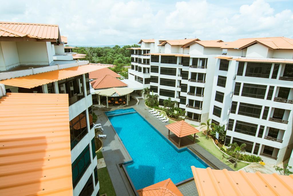 Holiday Homes At Samsuria Resort Kampung Sungai Ular Luaran gambar